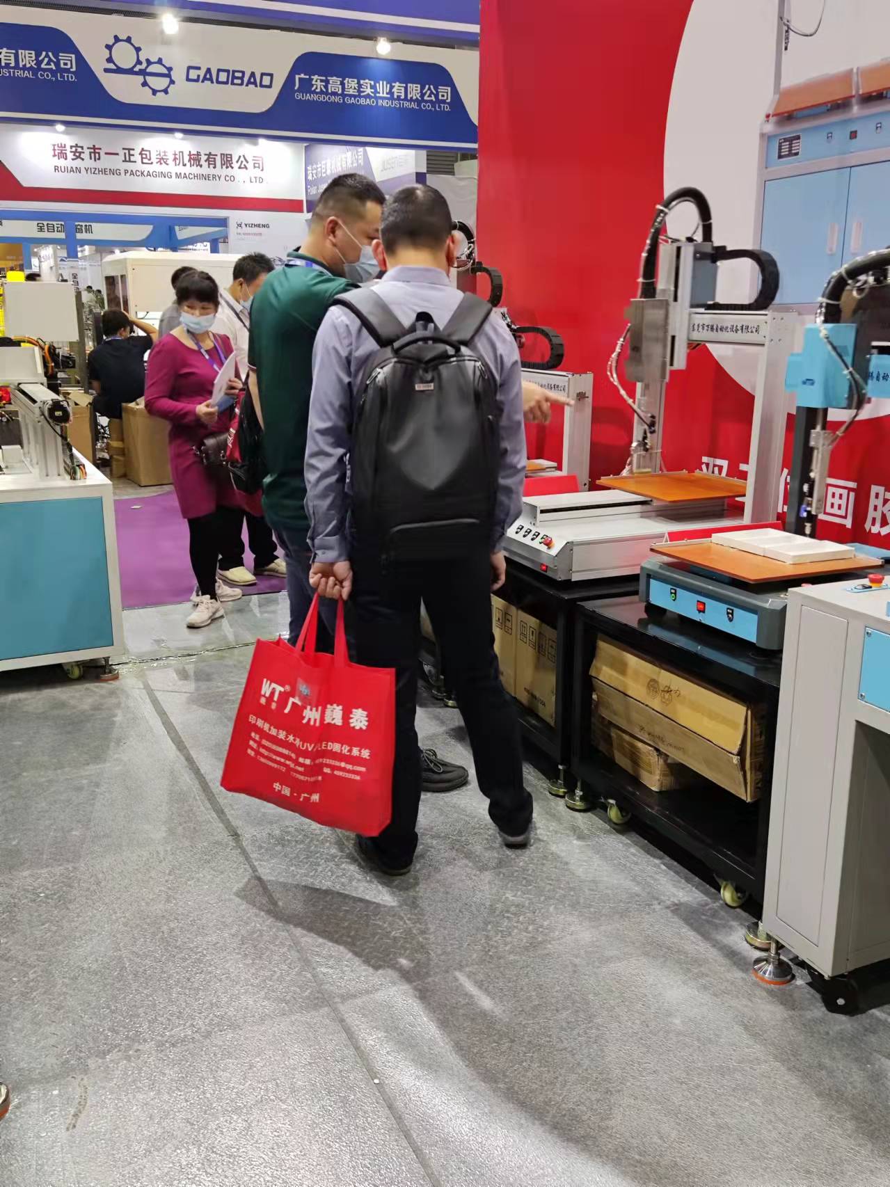 萬騰自動化設(shè)備如期亮相2022華南印刷標簽展